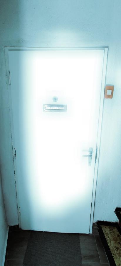 Happy Sun Hotel Split Bagian luar foto