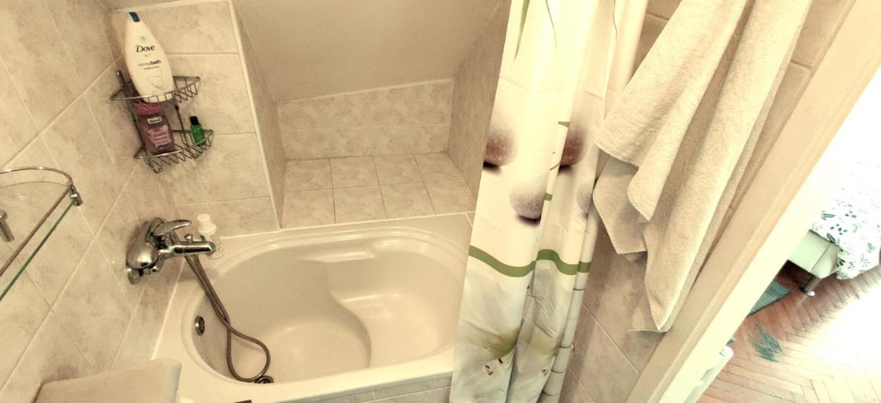 Happy Sun Hotel Split Bagian luar foto