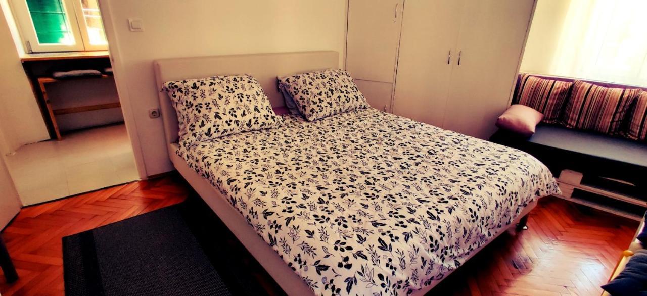 Happy Sun Hotel Split Bagian luar foto